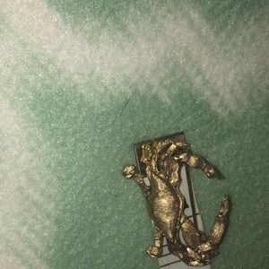 Jolle gold tone vintage pin